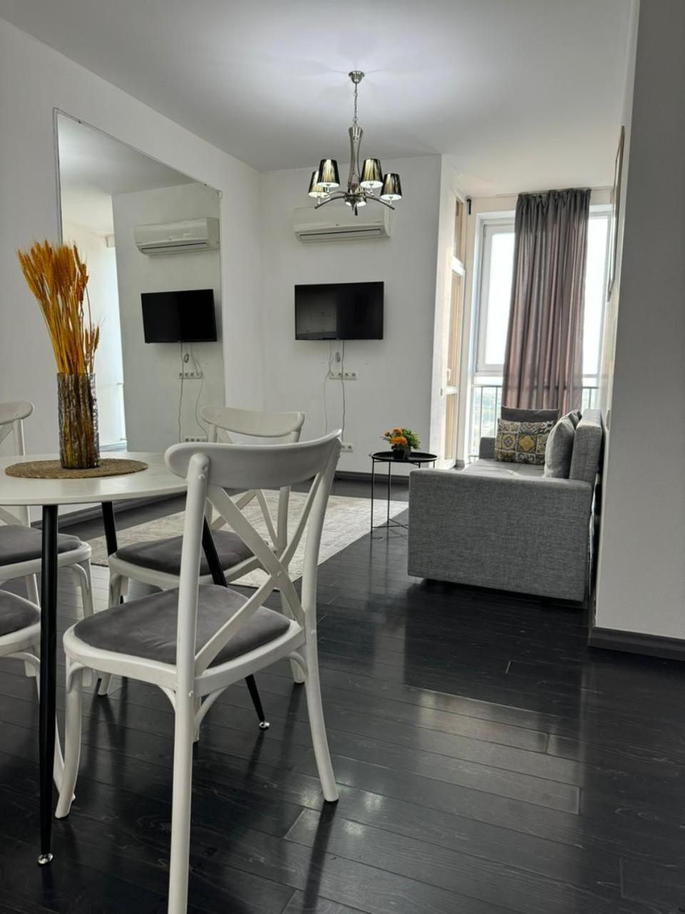Комфортные Апартаменты Г. Алматы В Жк Манхэттен. Exterior foto