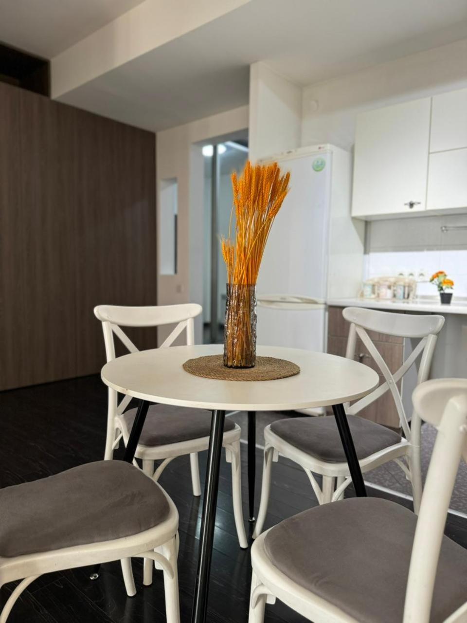 Комфортные Апартаменты Г. Алматы В Жк Манхэттен. Exterior foto